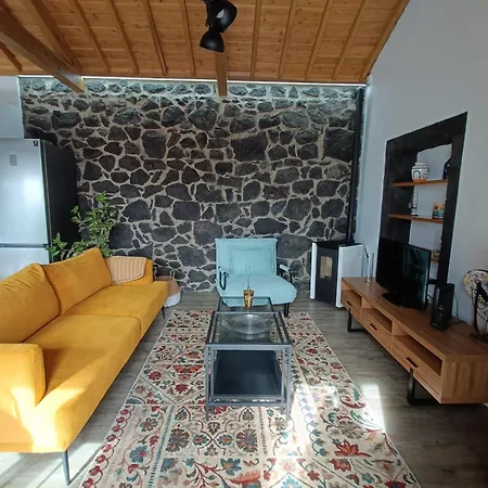 Holiday home Casa Do Poco Santa Barbara (Terceira)
